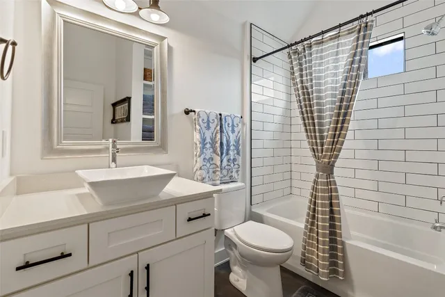 a view of an entryway