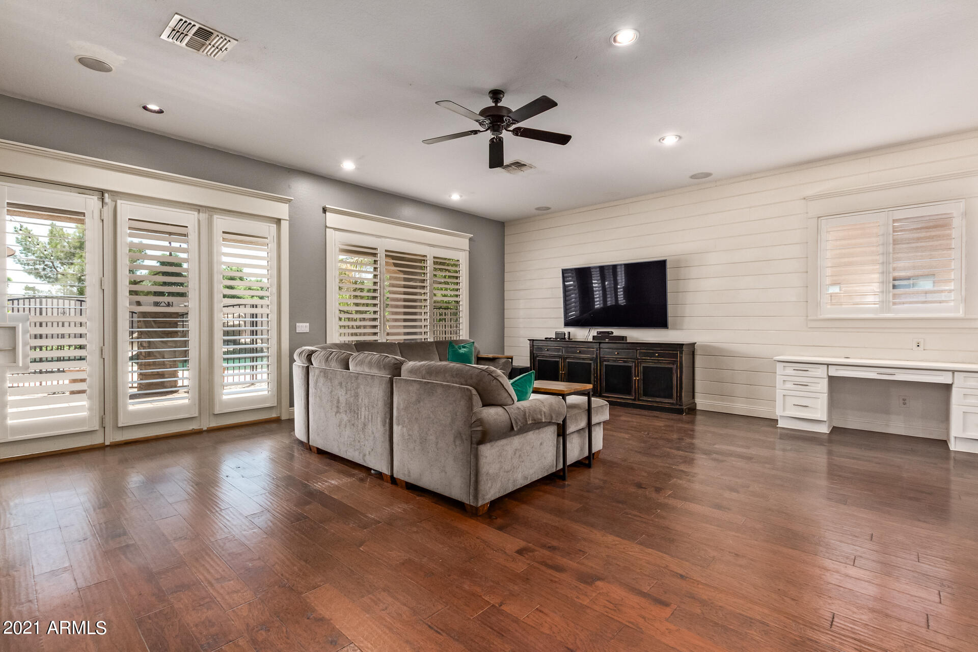 4657 South Ranger Court Gilbert, AZ 85297 - Photo 13 of 62 Family Room