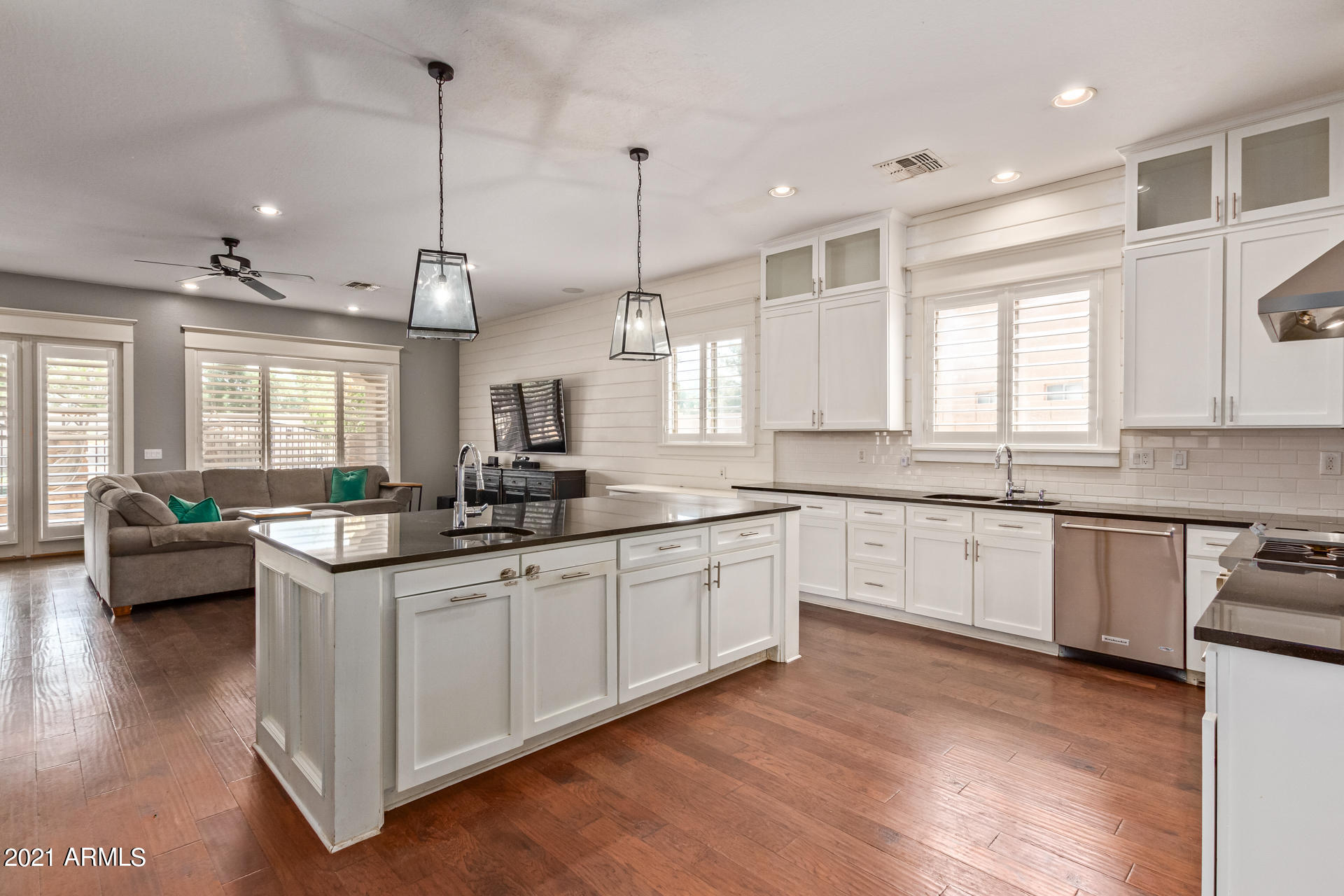 4657 South Ranger Court Gilbert, AZ 85297 - Photo 20 of 62 Kitchen