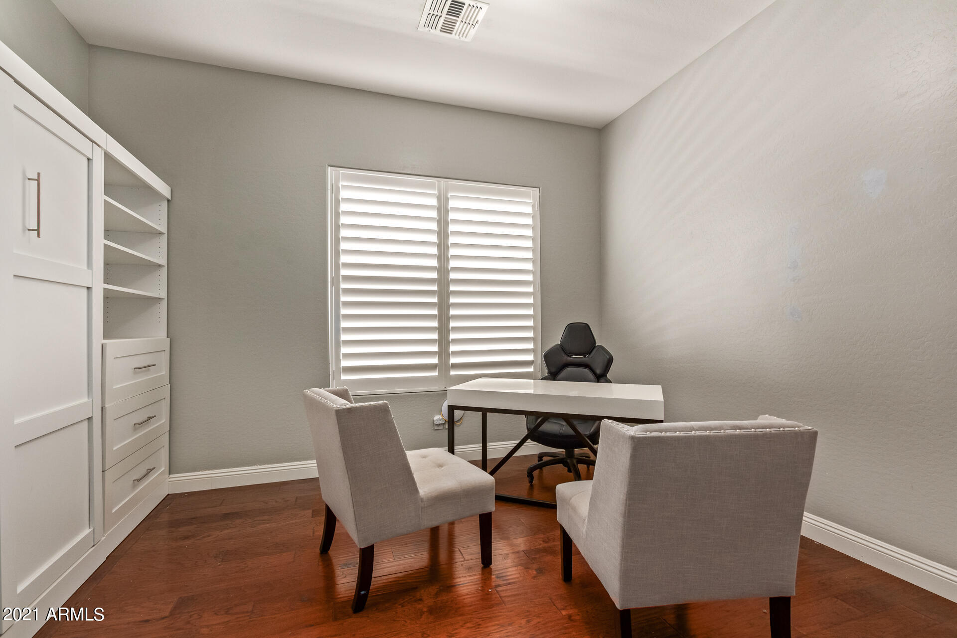 4657 South Ranger Court Gilbert, AZ 85297 - Photo 37 of 62 Office