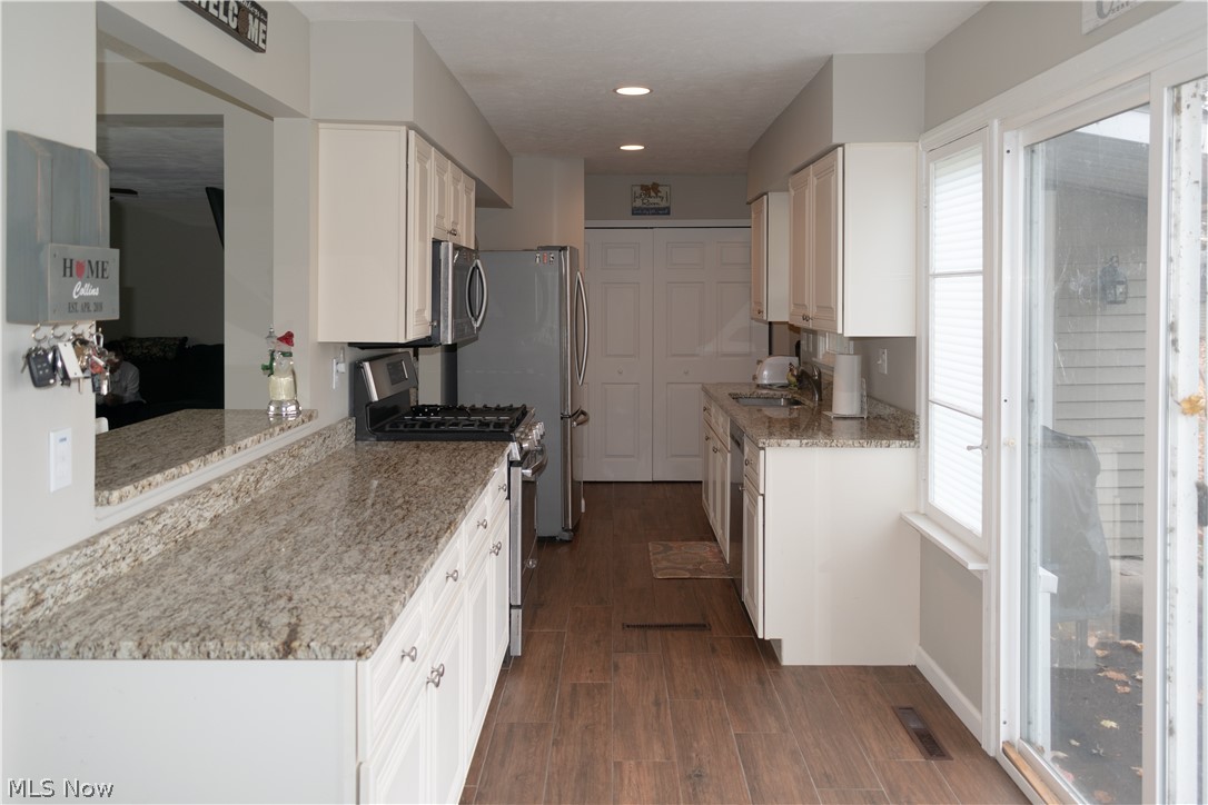 6047 Chapel Road Madison, OH 44057 - Photo 10 of 23 Gallery Image 10