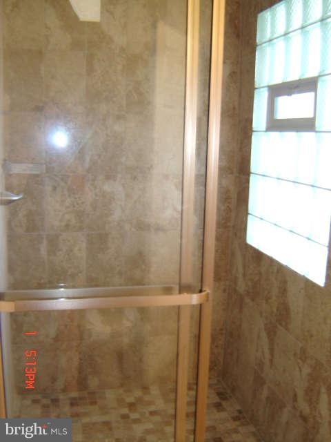 5019 Bushey Road Sykesville, MD 21784 - Photo 17 of 25 ceramic tile shower