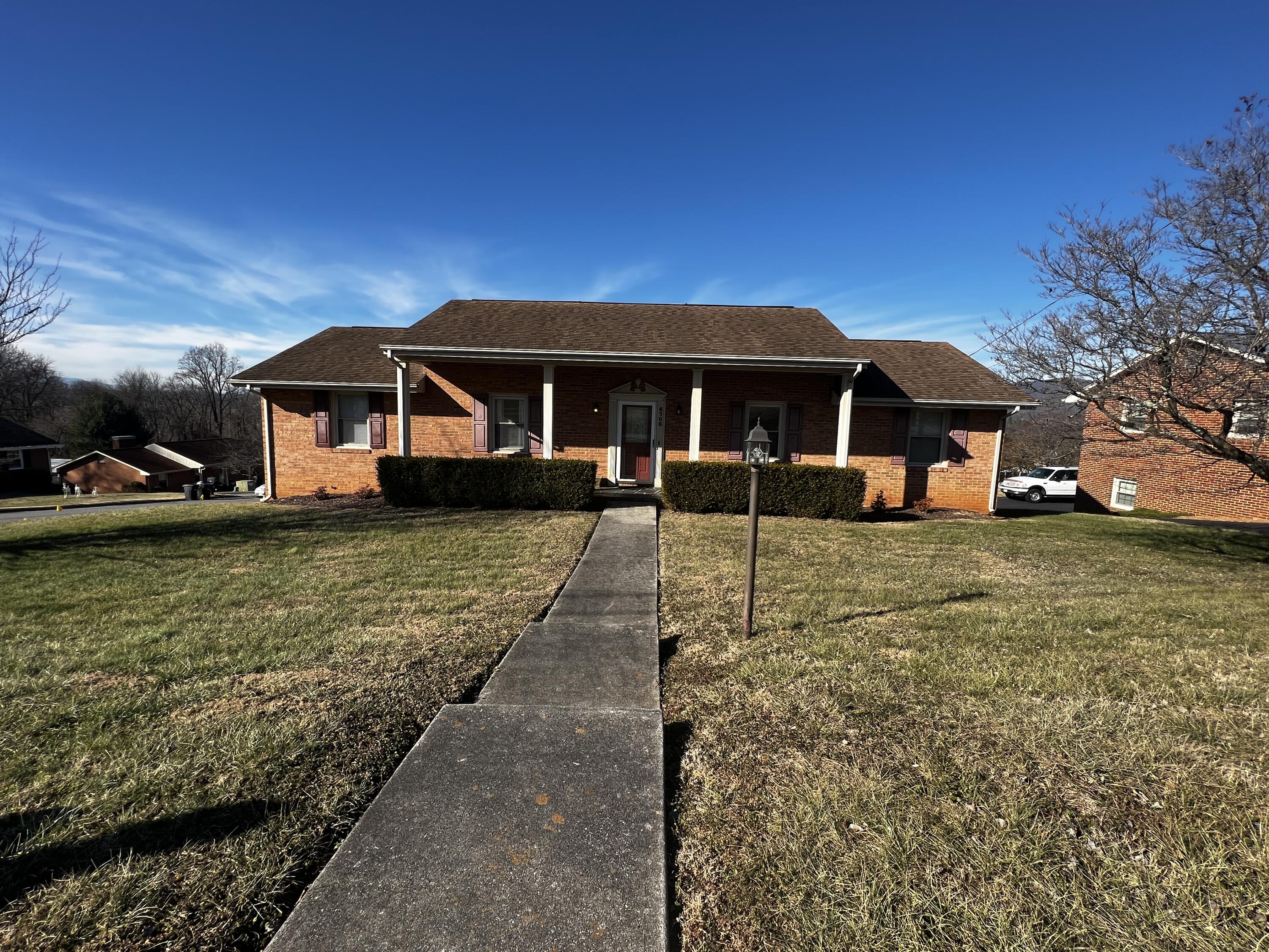 6706 Quail Place, Roanoke, VA 24019 Compass