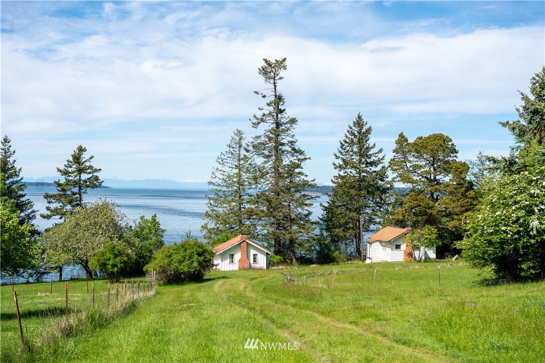 546 Glenwood Inn Road Orcas Island, WA 98245 - Photo 12 of 25 a house view with a garden space