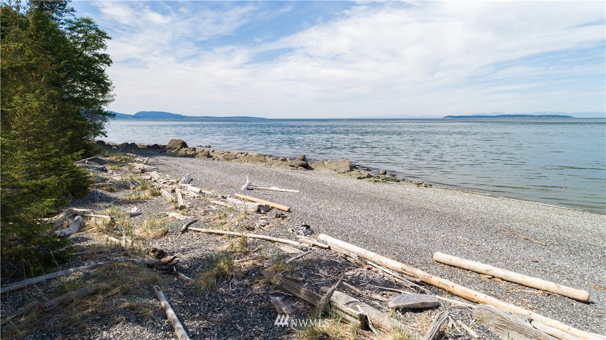 546 Glenwood Inn Road Orcas Island, WA 98245 - Photo 14 of 25 a view of beach and ocean
