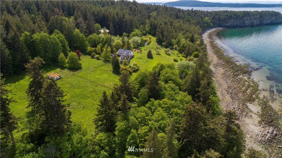 546 Glenwood Inn Road Orcas Island, WA 98245 - Photo 2 of 25 a view of a lake with a house