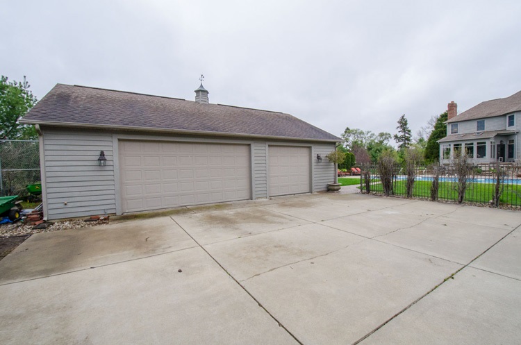 11060 Adams Road Granger, IN 46530 - Photo 26 of 29 Gallery Image 26