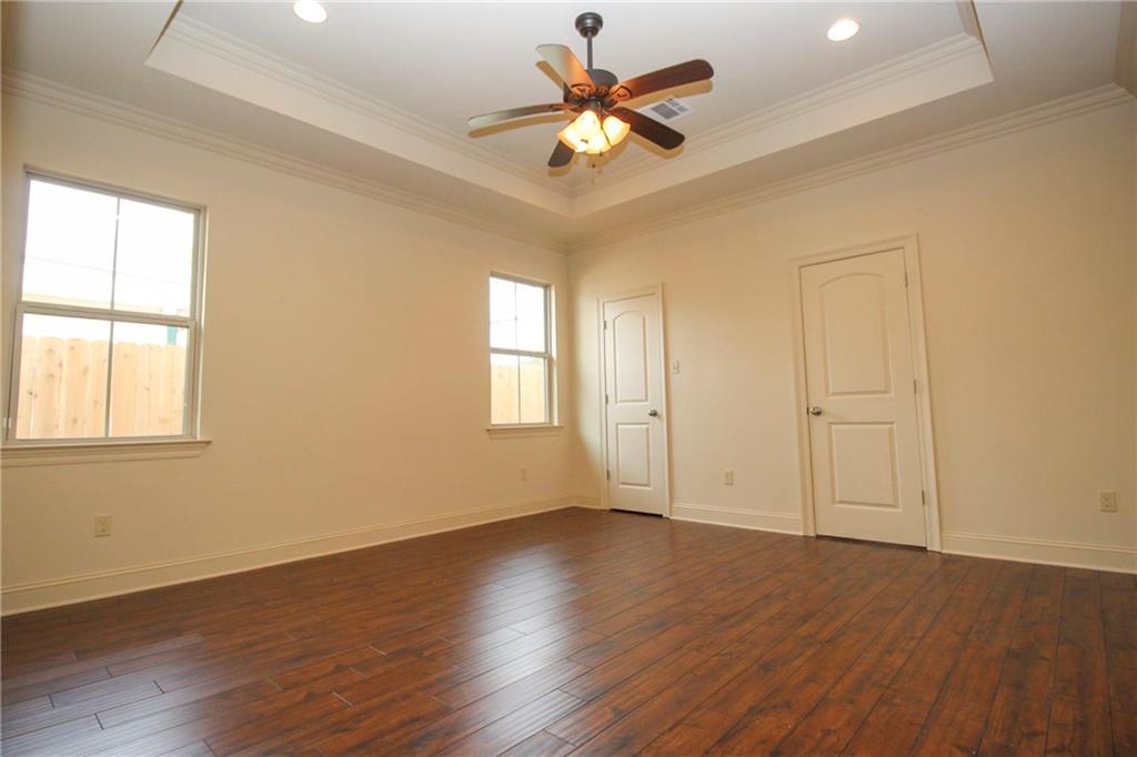 1409 Haring Road Metairie, LA 70001 - Photo 8 of 14 Gallery Image 8