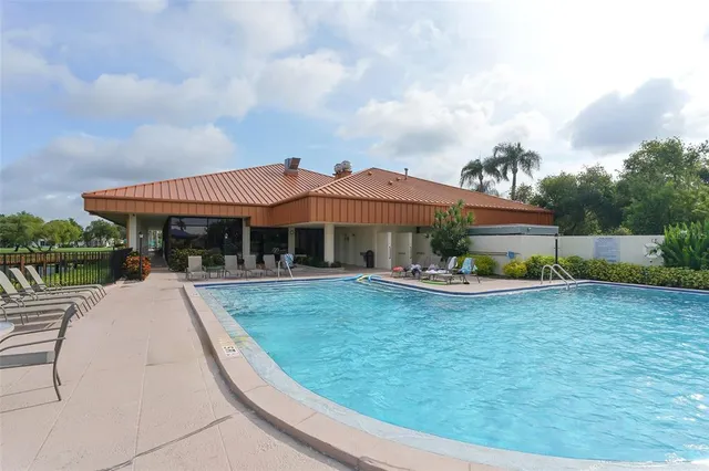 $245,000 | 4207 Caddie Drive East, Unit 104, Bradenton, FL 34203