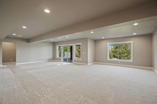 $1,225,000 | 14303 East 39th Lane, Spokane, WA 99206