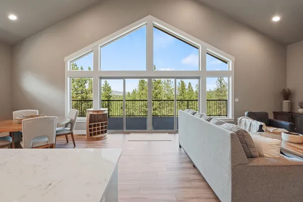 $1,225,000 | 14303 East 39th Lane, Spokane, WA 99206