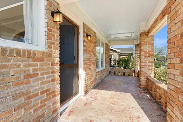 $299,000 | 2502 Rosewood Street, Houston, TX 77004