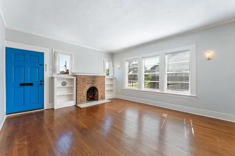 $299,000 | 2502 Rosewood Street, Houston, TX 77004