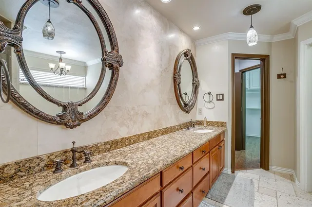 $655,000 | 5800 End O Trail, Fort Worth, TX 76112