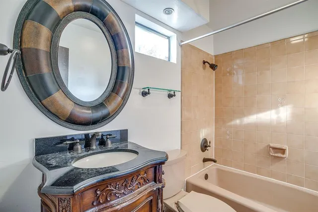 $655,000 | 5800 End O Trail, Fort Worth, TX 76112