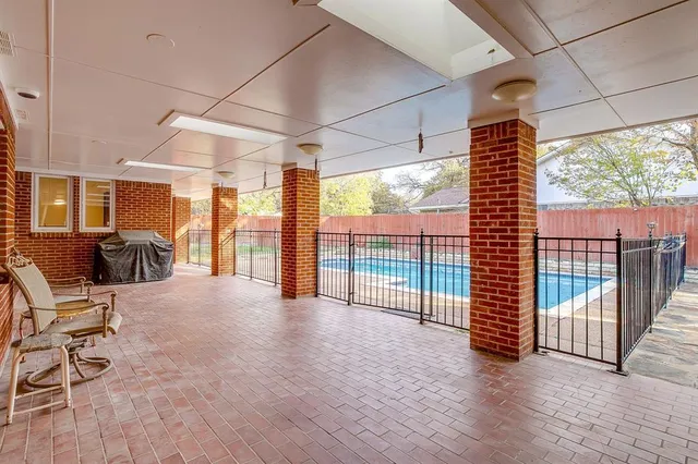 $655,000 | 5800 End O Trail, Fort Worth, TX 76112