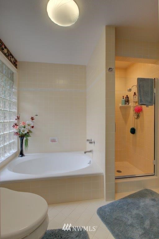 15235 Southeast 132nd Street Renton, WA 98059 - Photo 12 of 24