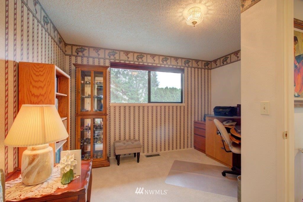 15235 Southeast 132nd Street Renton, WA 98059 - Photo 13 of 24