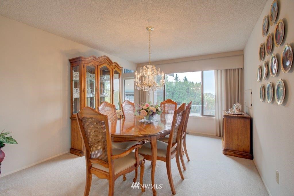 15235 Southeast 132nd Street Renton, WA 98059 - Photo 6 of 24