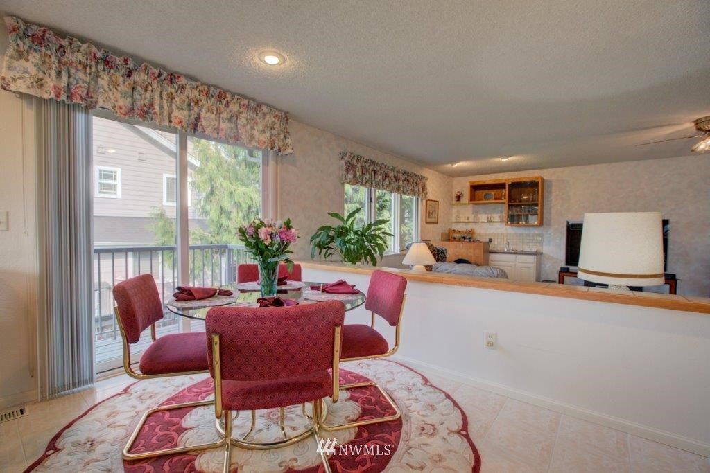 15235 Southeast 132nd Street Renton, WA 98059 - Photo 7 of 24