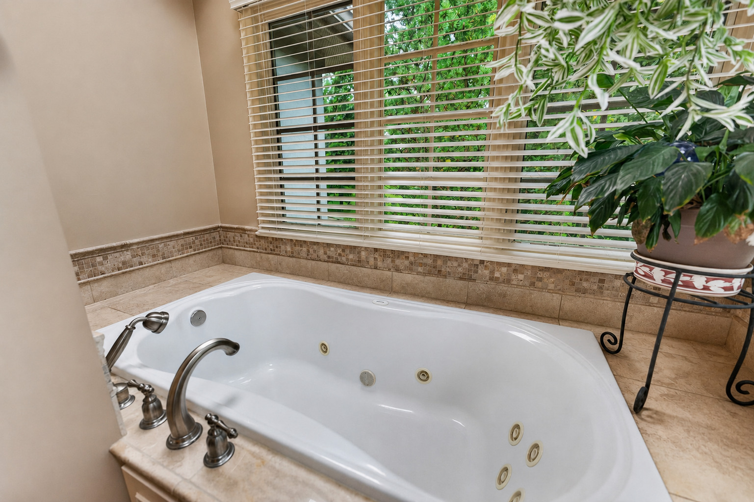 451 Courtney Circle Sugar Grove, IL 60554 - Photo 46 of 102 Gallery Image 46