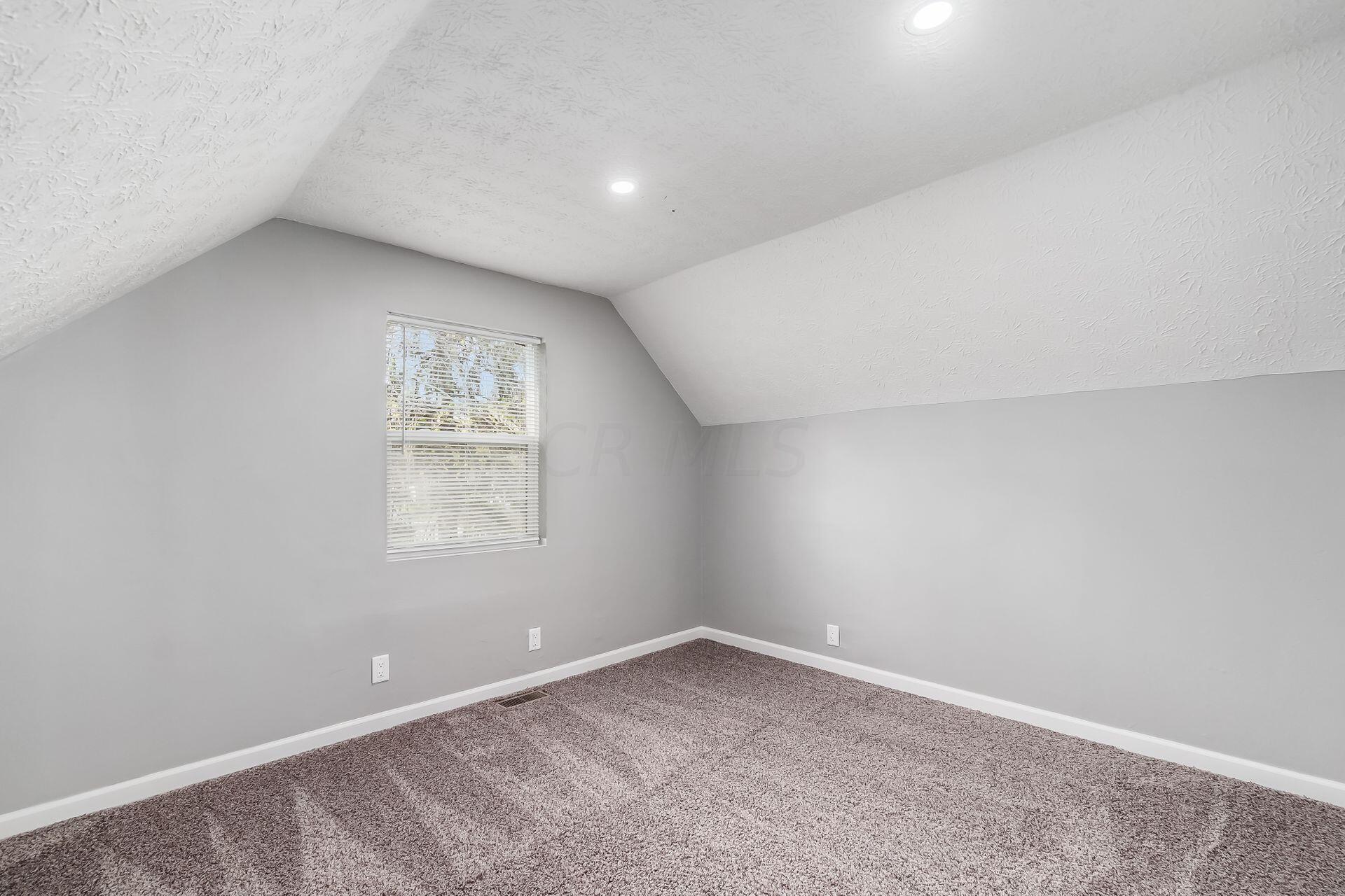 1836 Marston Road Columbus, OH 43219 - Photo 14 of 28 Gallery Image 14