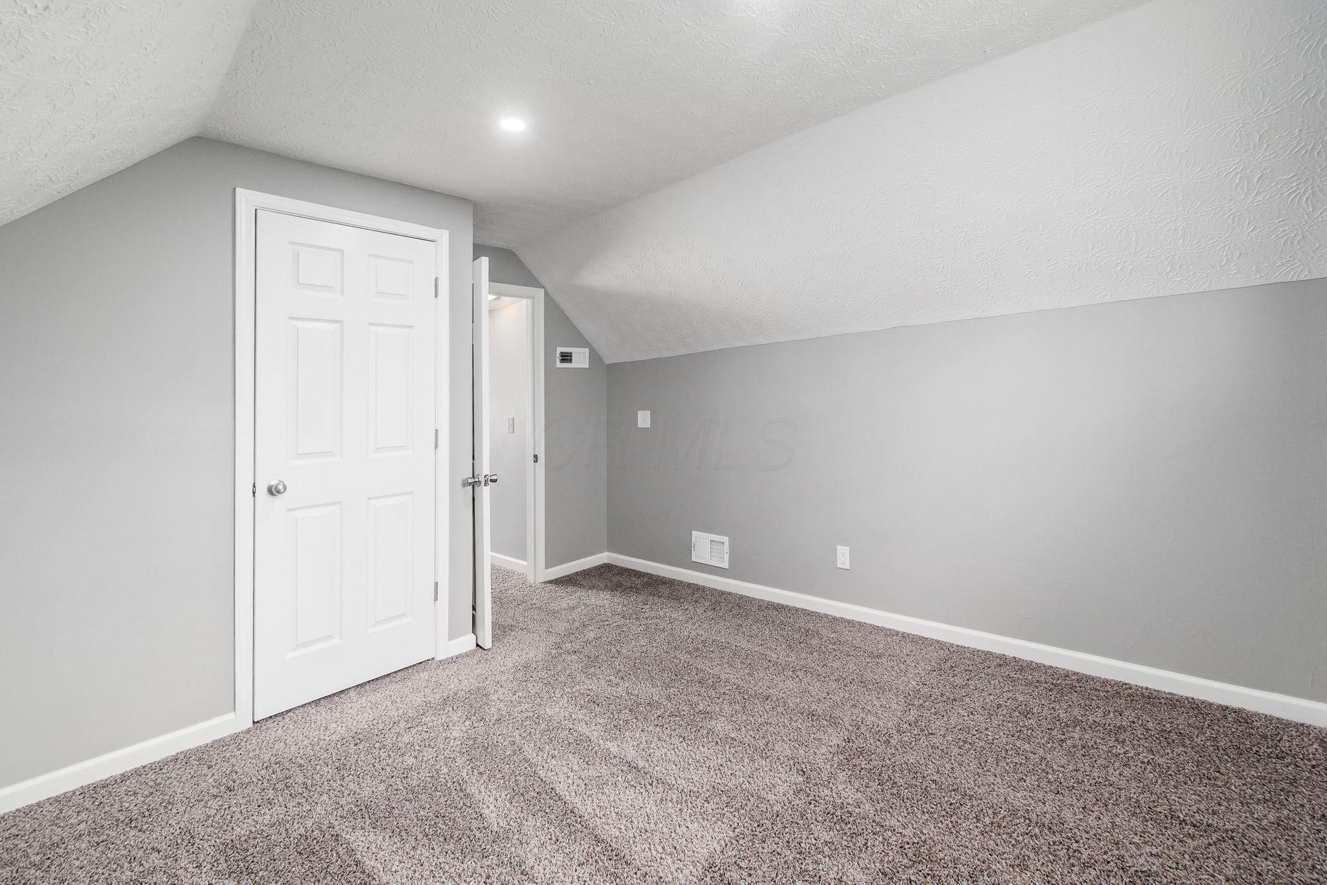 1836 Marston Road Columbus, OH 43219 - Photo 15 of 28 Gallery Image 15