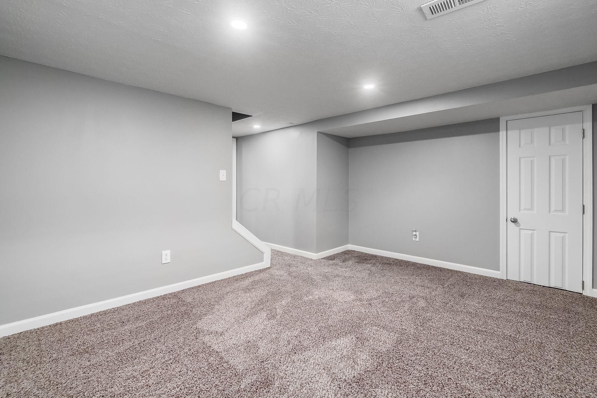 1836 Marston Road Columbus, OH 43219 - Photo 18 of 28 Gallery Image 18
