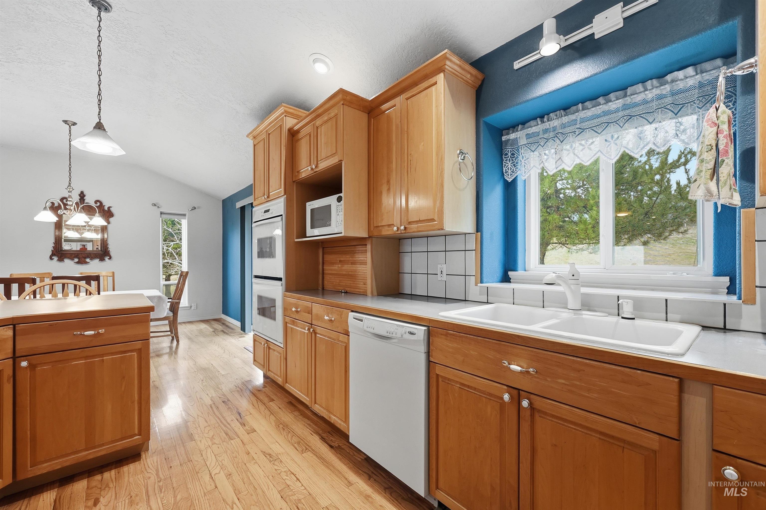 11606 Eva Lane Caldwell, ID 83607 - Photo 16 of 47