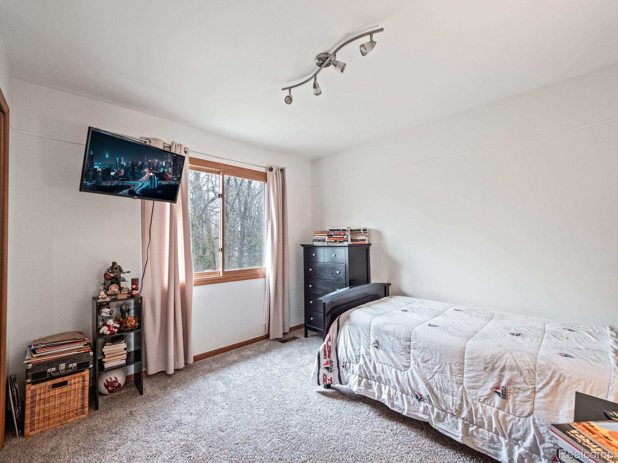 1090 River Mist Drive Rochester, MI 48307 - Photo 25 of 42 Gallery Image 25