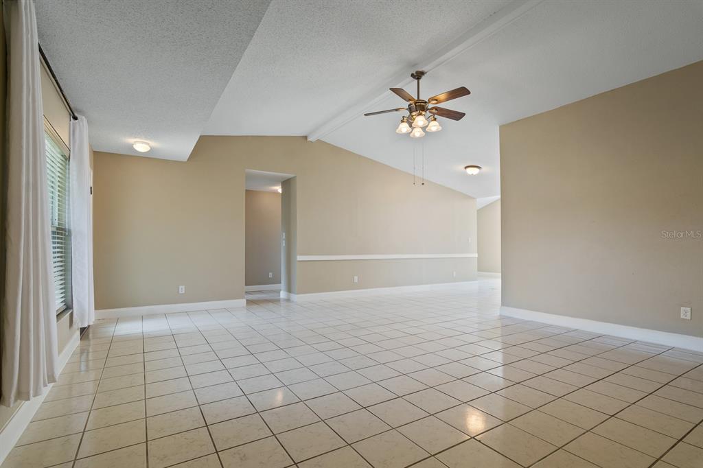 14918 Old Pointe Road Tampa, FL 33613 - Photo 11 of 46