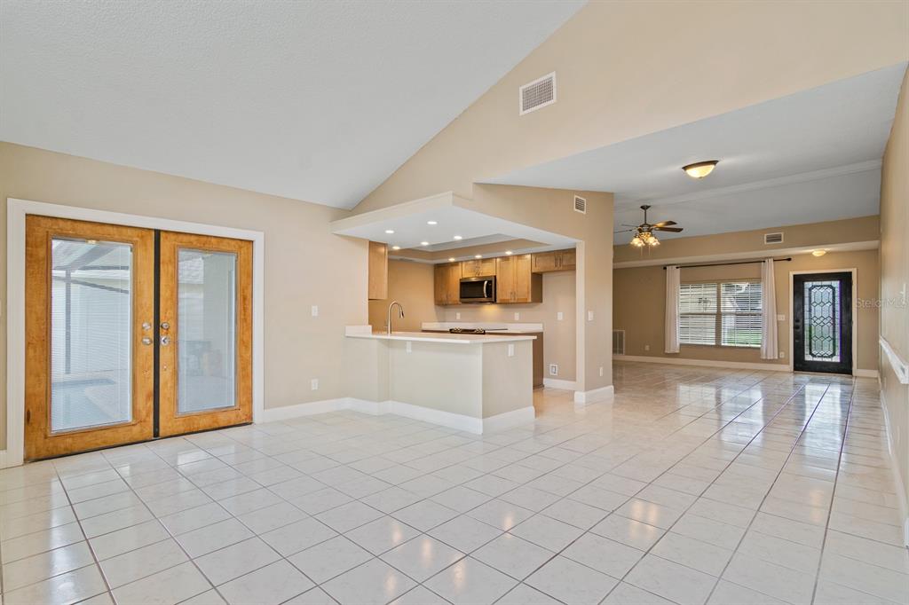 14918 Old Pointe Road Tampa, FL 33613 - Photo 13 of 46