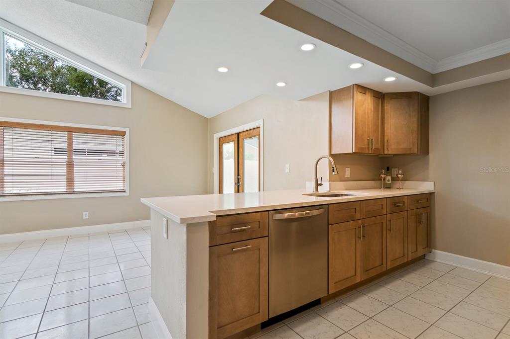 14918 Old Pointe Road Tampa, FL 33613 - Photo 16 of 46