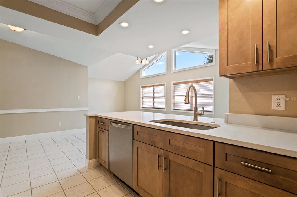 14918 Old Pointe Road Tampa, FL 33613 - Photo 17 of 46