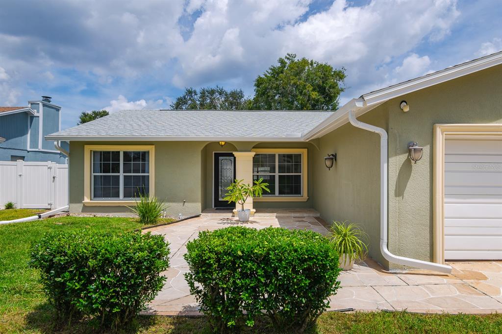 14918 Old Pointe Road Tampa, FL 33613 - Photo 6 of 46