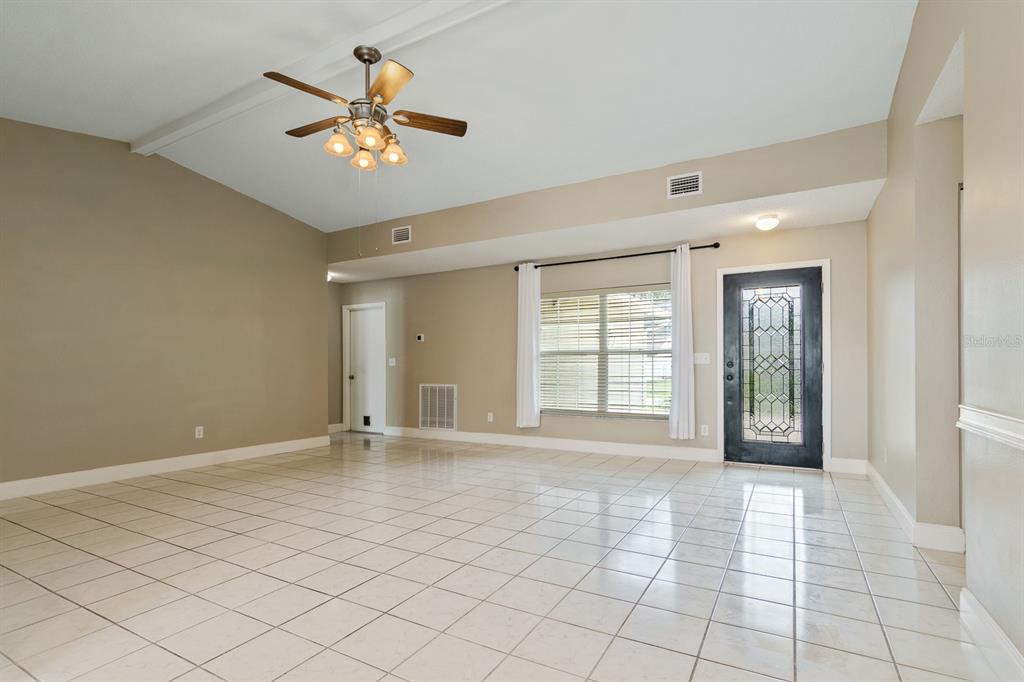 14918 Old Pointe Road Tampa, FL 33613 - Photo 9 of 46