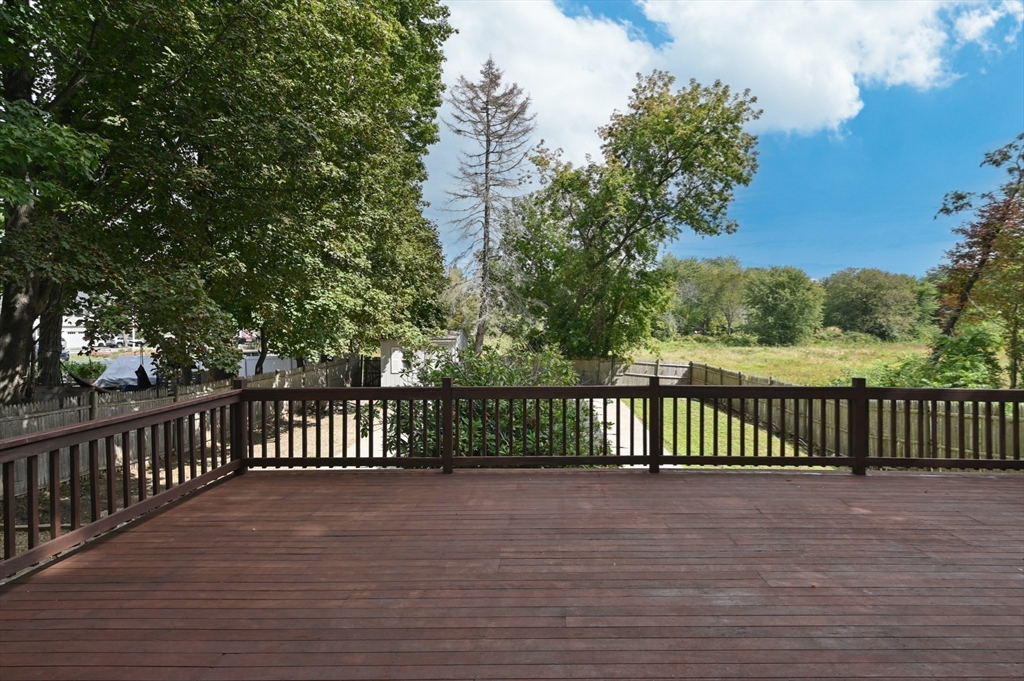 39 Wadsworth Street Danvers, MA 01923 - Photo 31 of 35