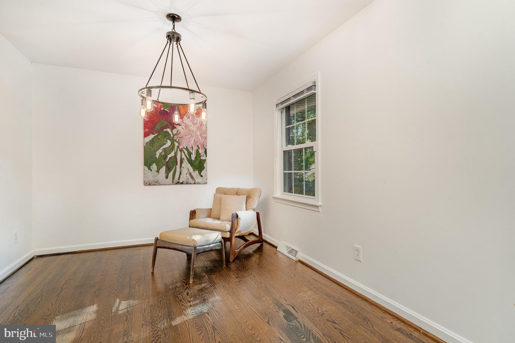 112 Jay Road Fredericksburg, VA 22405 - Photo 15 of 44 a living room with a couch and a window