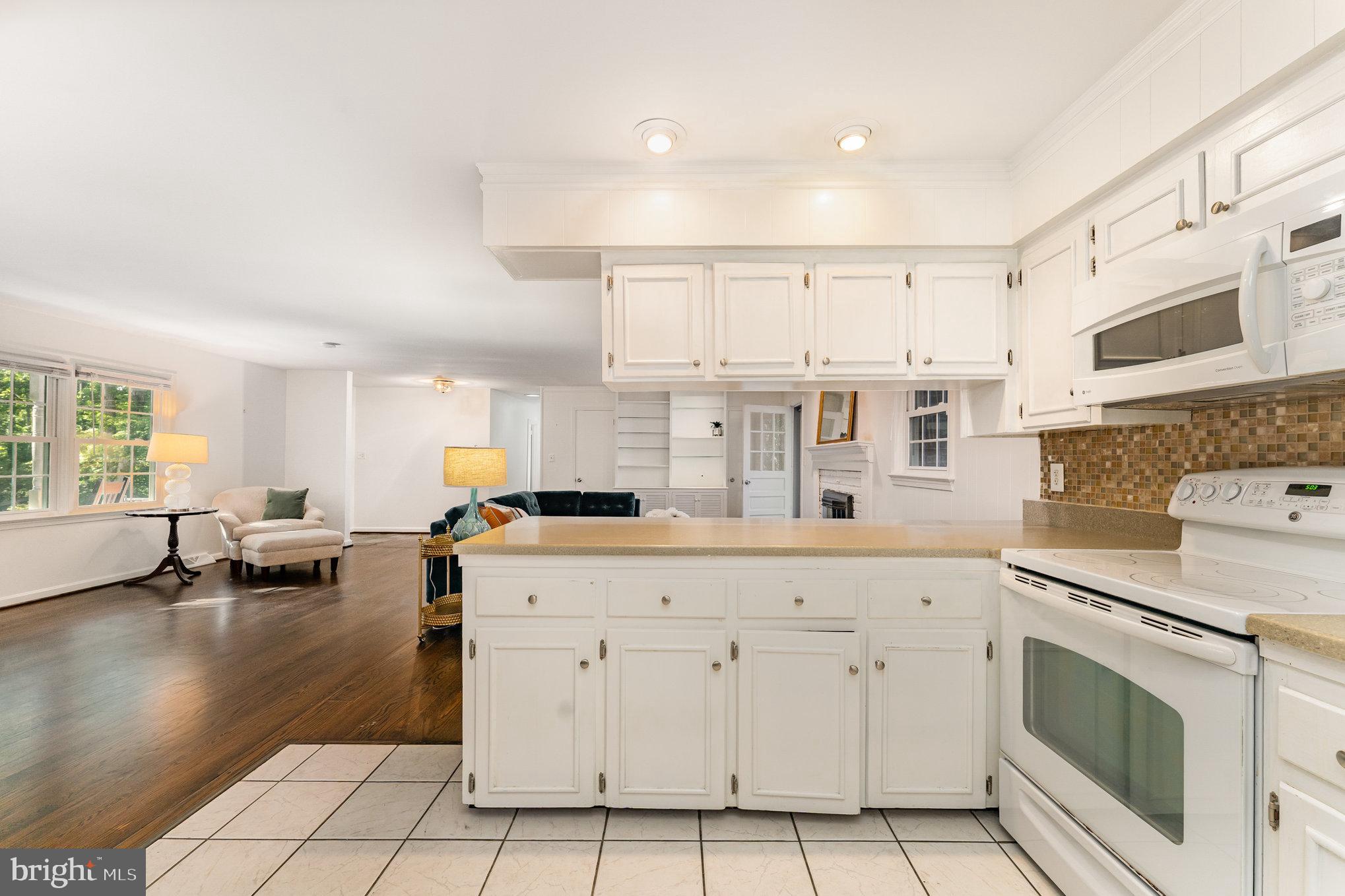 112 Jay Road Fredericksburg, VA 22405 - Photo 24 of 44 a kitchen with cabinets and window