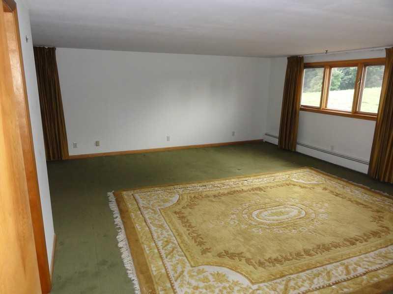 755 West River Road Augusta, ME 04330 - Photo 7 of 35 Master Bedroom.