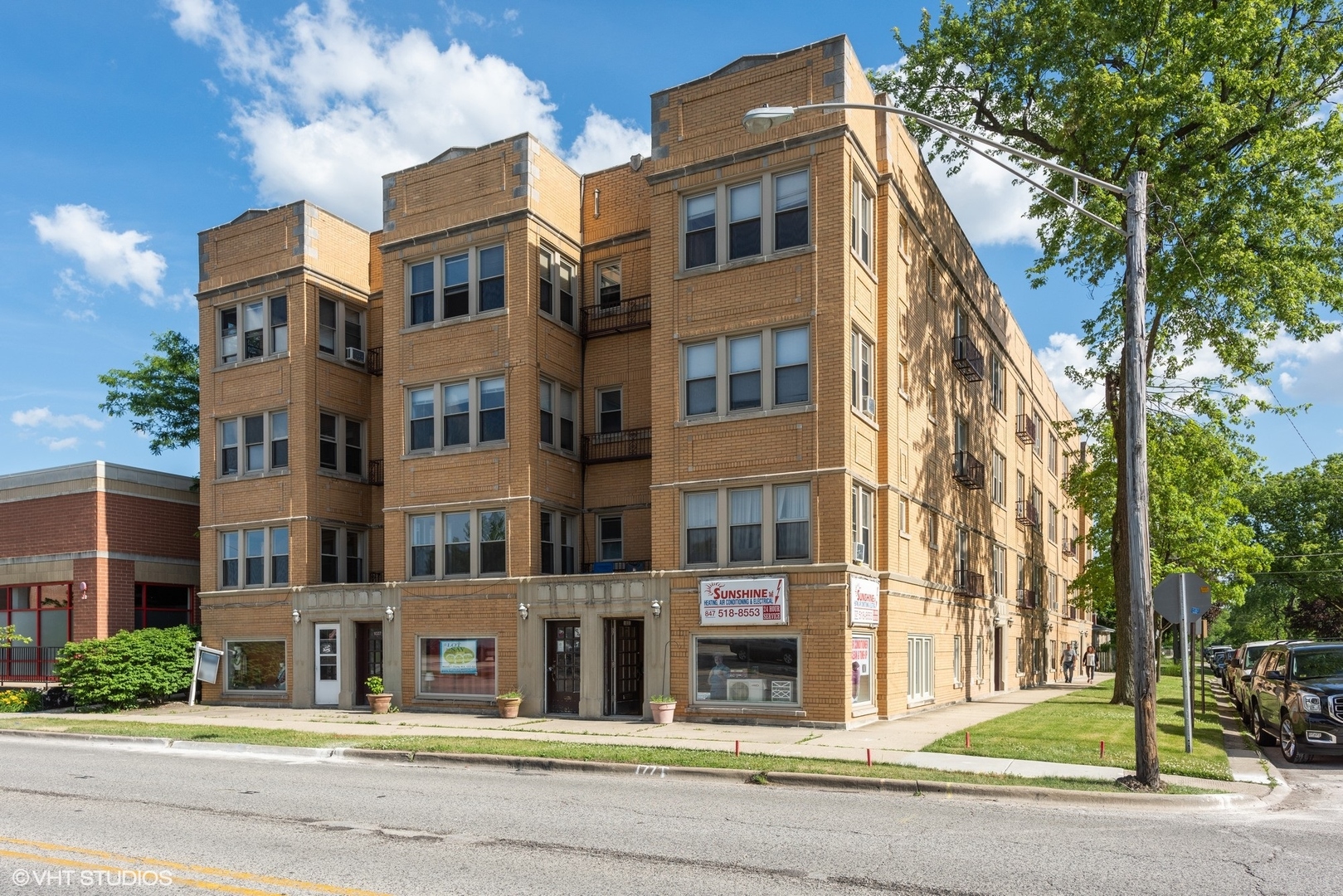 11 South Chester Avenue, Unit 2G Park Ridge, IL 60068 - Photo 1 of 15