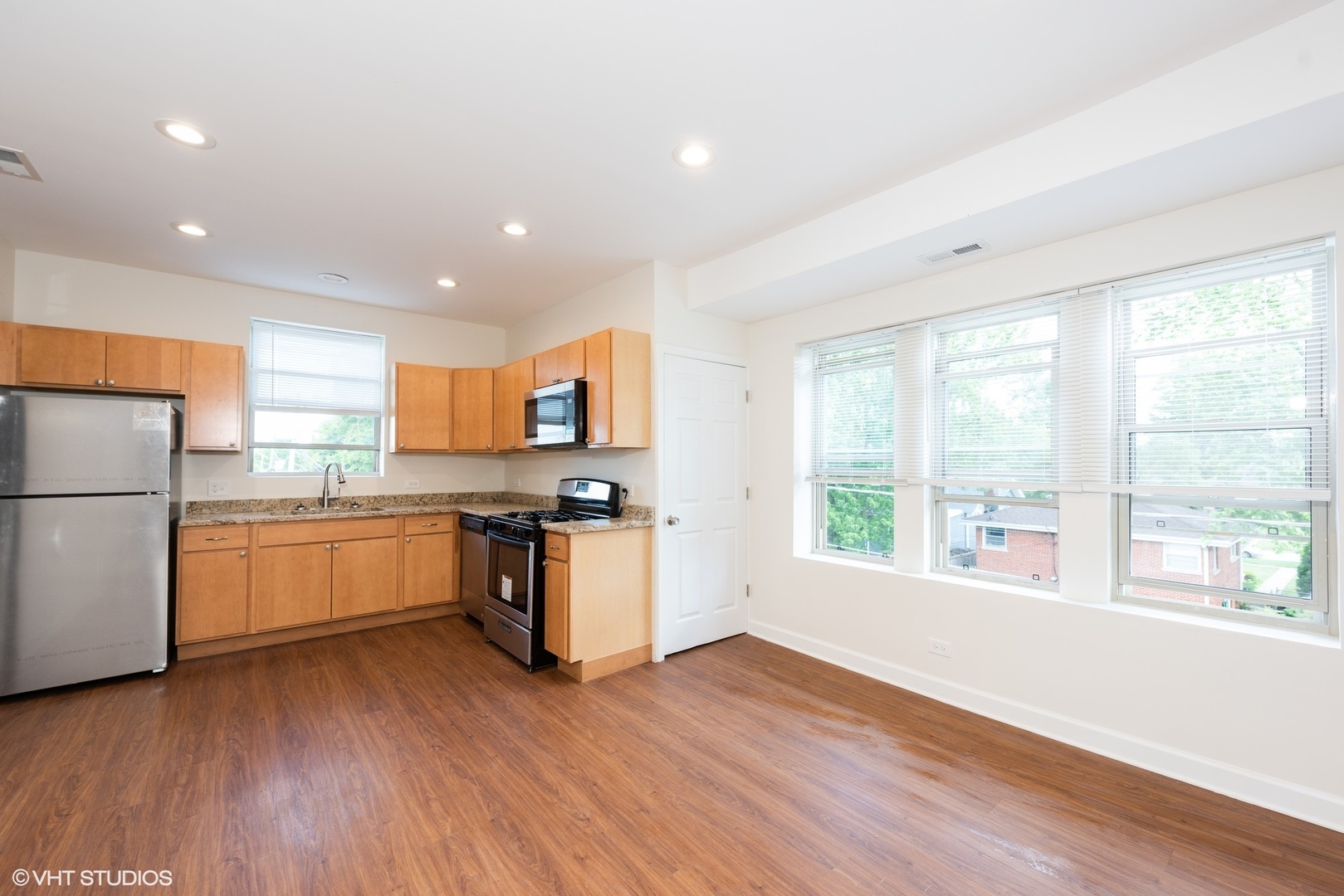 11 South Chester Avenue, Unit 2G Park Ridge, IL 60068 - Photo 4 of 15