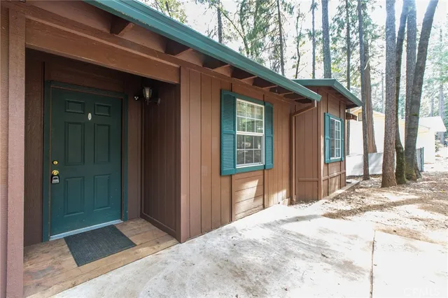a view of a backyard of a house