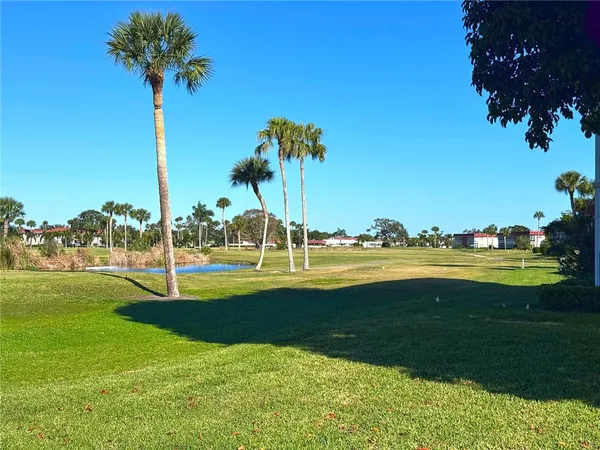 $2,000 | 25 Pine Arbor Lane, Unit 202, Vero Beach, FL 32962
