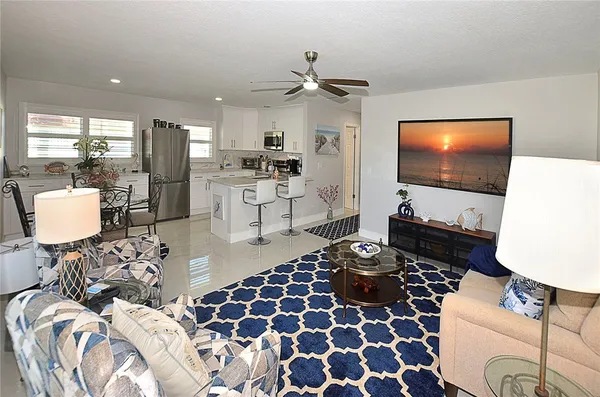 $2,000 | 25 Pine Arbor Lane, Unit 202, Vero Beach, FL 32962