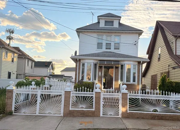 $678,888 | 137-44 218th Street | Laurelton