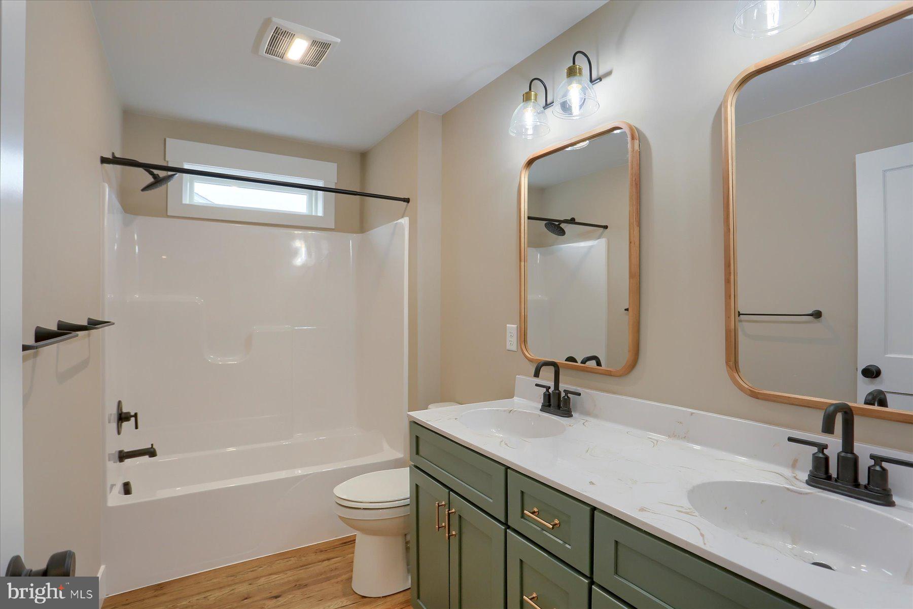 4116 Locust Road Camp Hill, PA 17011 - Photo 34 of 42 Upstairs Hall Bathroom