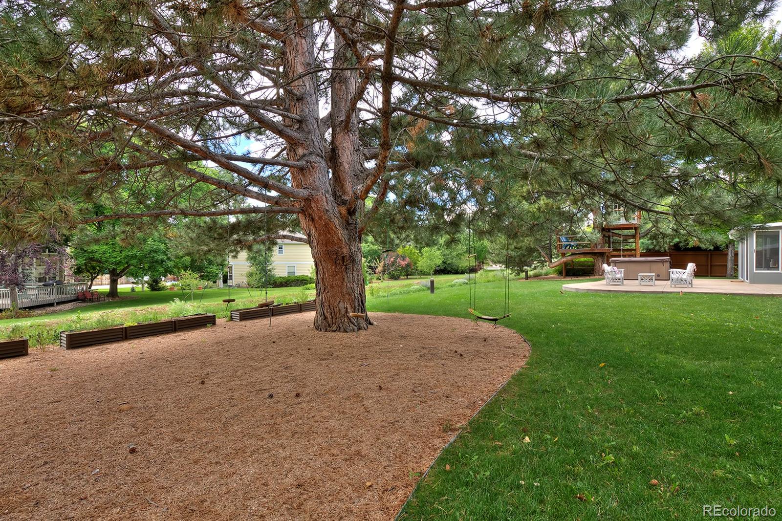 7388 Old Mill Trail Boulder, CO 80301 - Photo 34 of 40