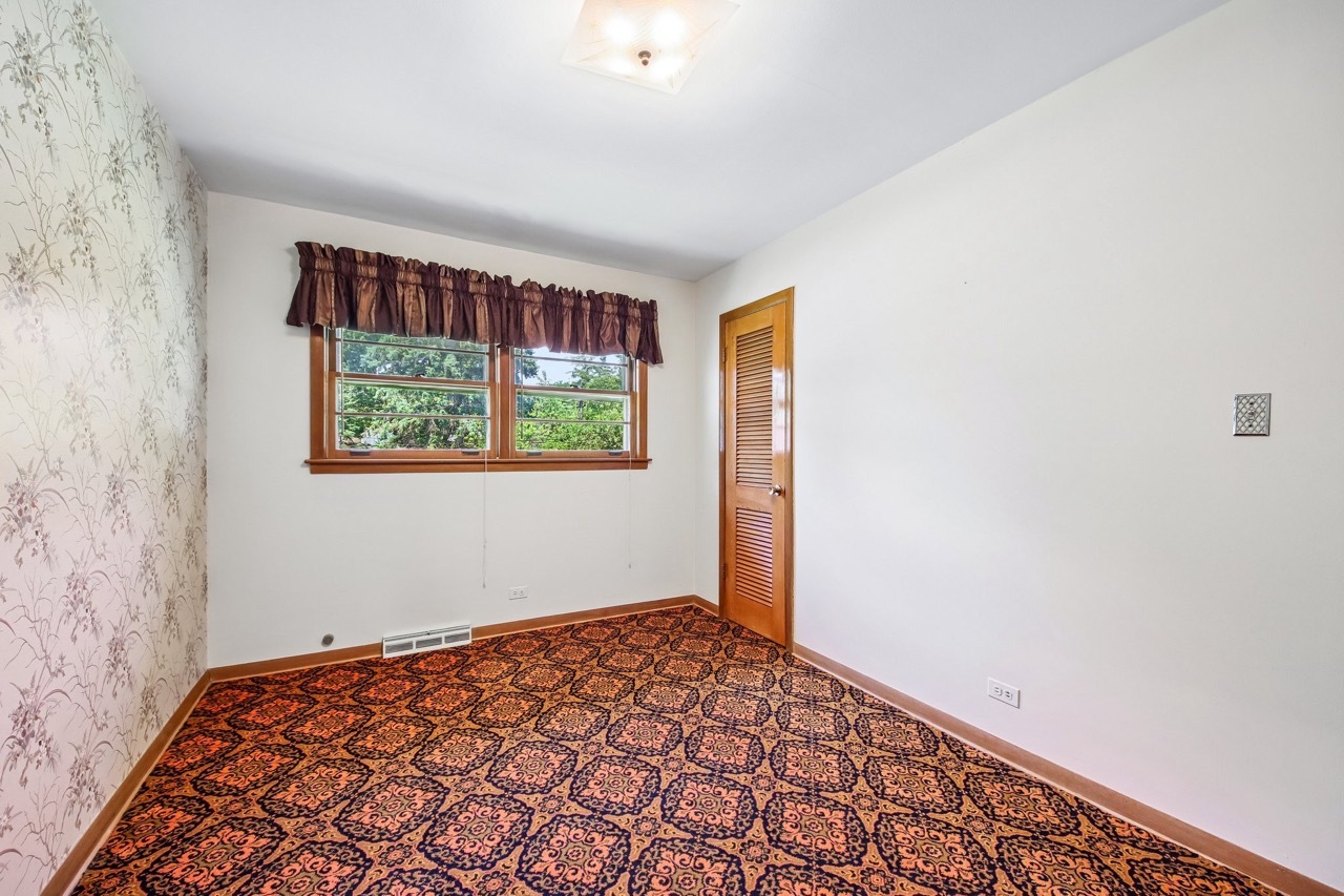 418 Highland Road Willowbrook, IL 60527 - Photo 24 of 44