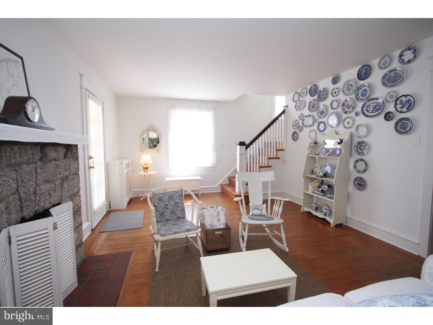 336 Station Road Wynnewood, PA 19096 - Photo 3 of 25 Living Room